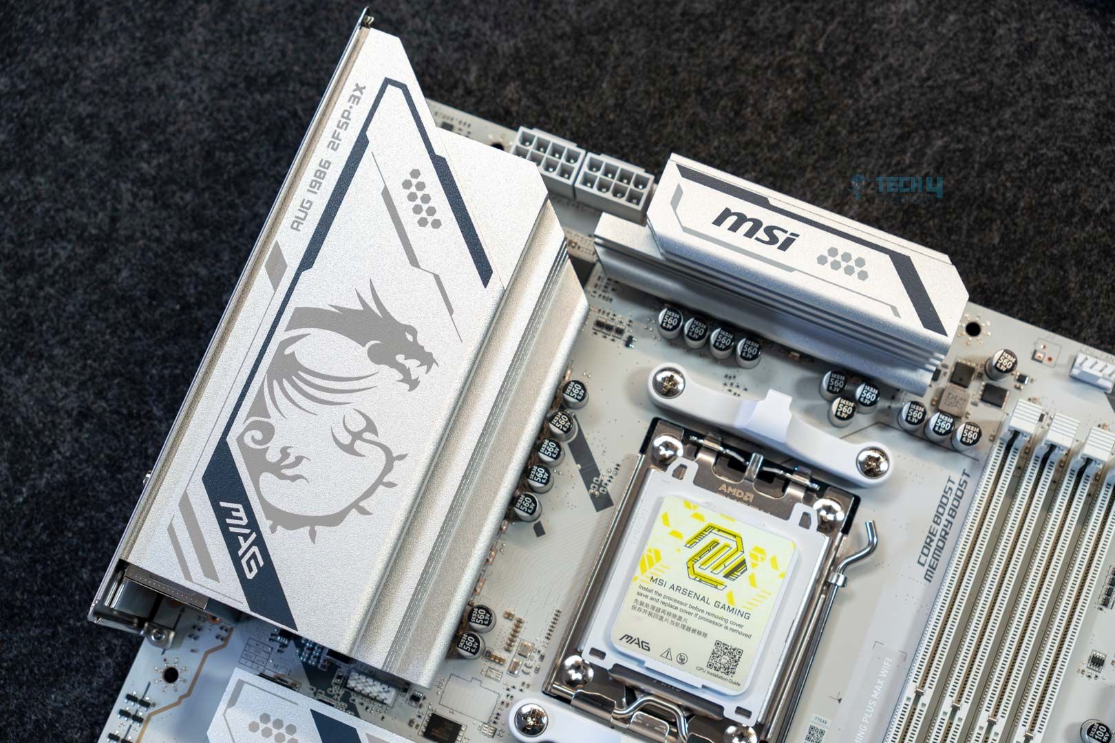 MSI MAG B850 Gaming Plus Max WiFi - Top half