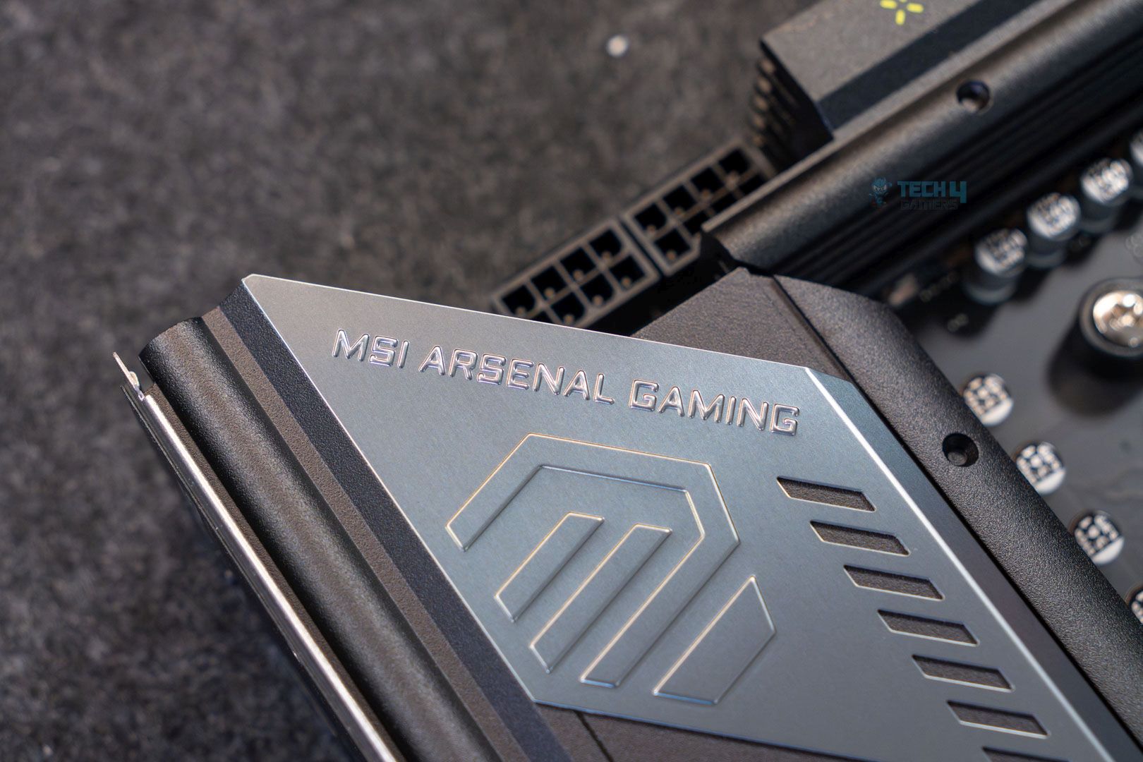 MSI MAG B850 Tomahawk Max WiFi II logo branding