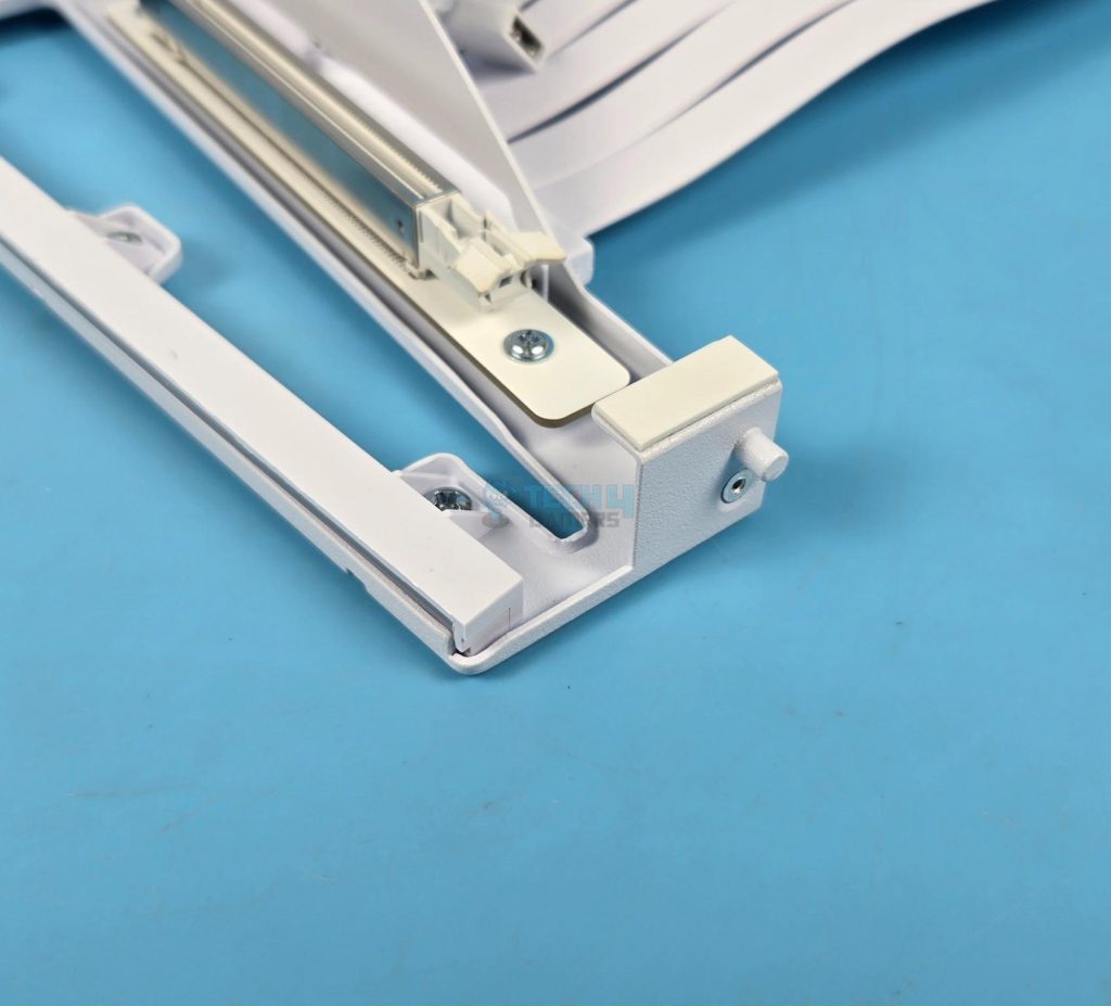 Lian-Li-V4-VG4v4-Bracket-GPU-Bracket-Resting-Hook