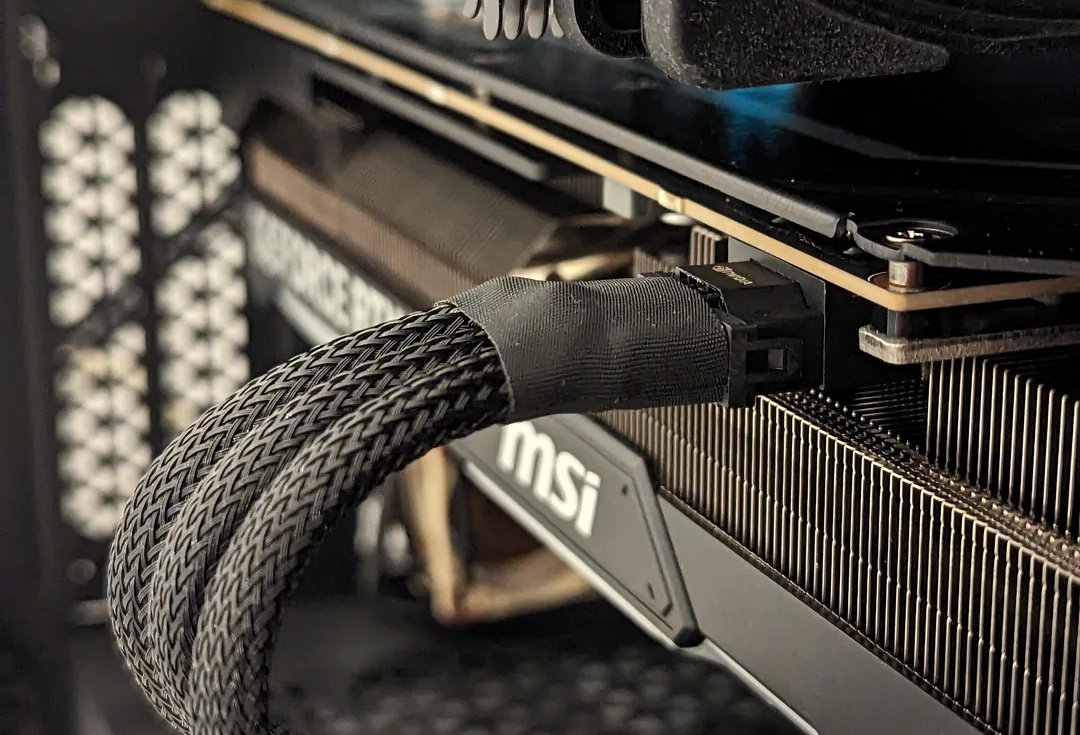 GPU Cable Bend