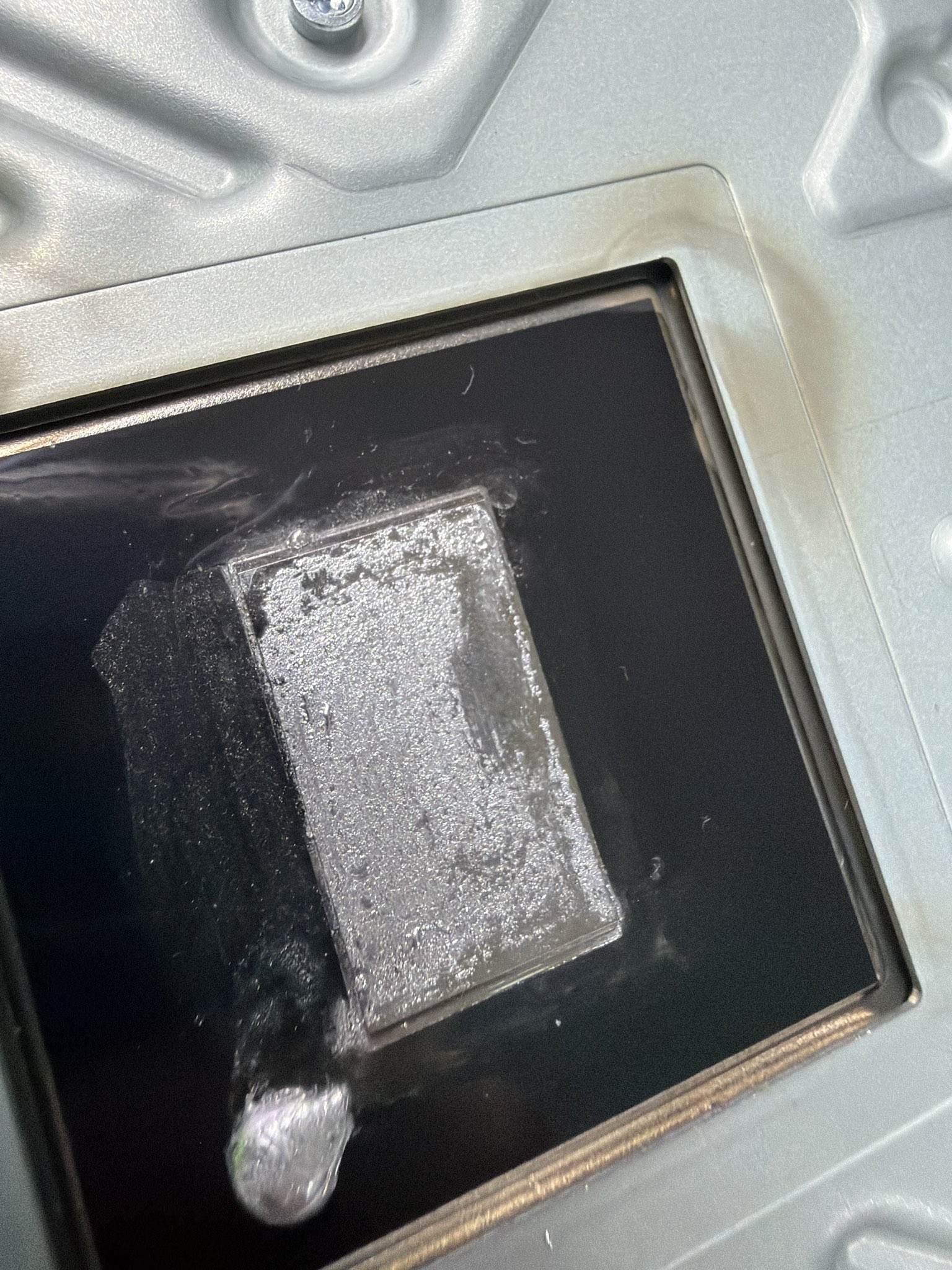 PS5 Liquid Metal Crust