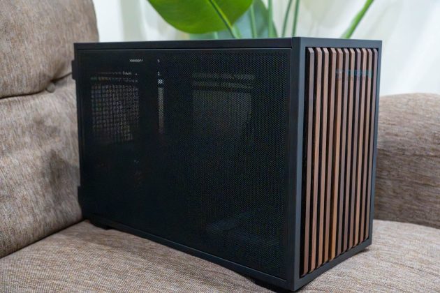 Side View - Lian Li B4-mATX